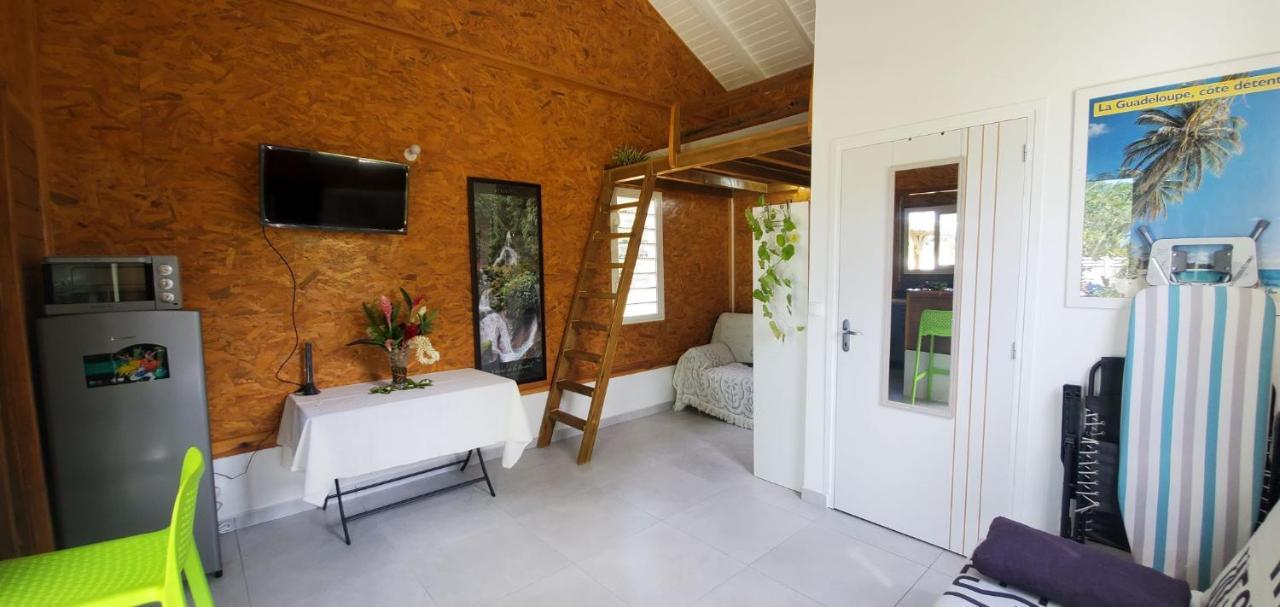 Bungalow Habitation Monrepos เบย์-มาโอลต์ ภายนอก รูปภาพ